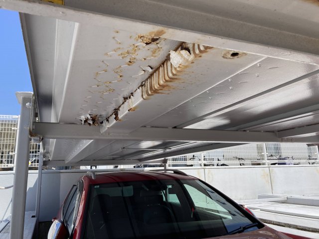 立体駐車場の錆